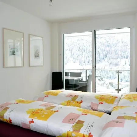 Апартаменты Chasa Miramunt 4 *