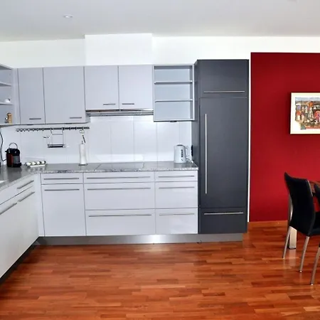 Apartment Chasa Miramunt 4